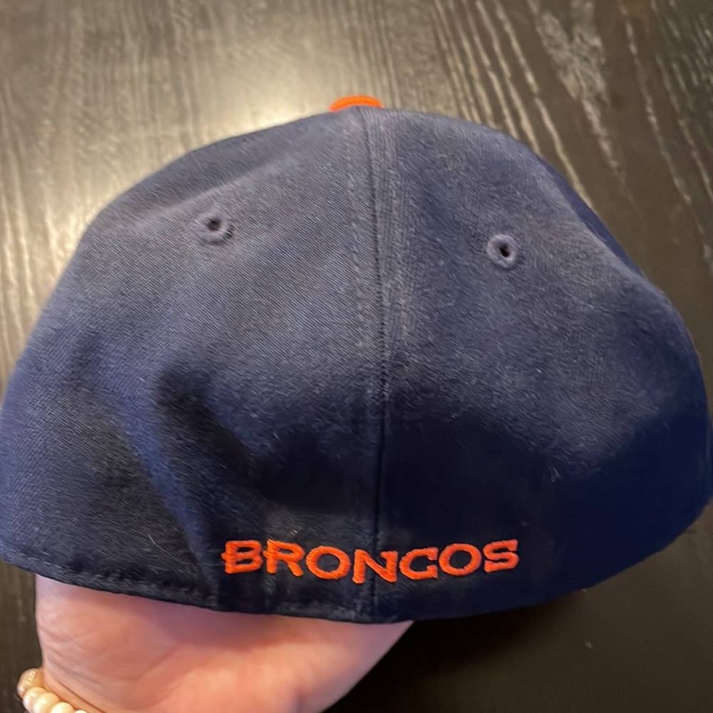 Broncos hat - Picture 2 of 5